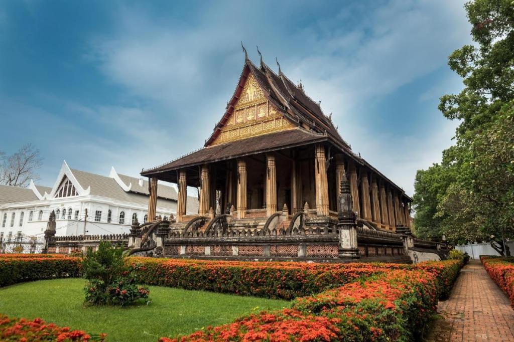 Leuxay Hotel Vientiane Exteriör bild