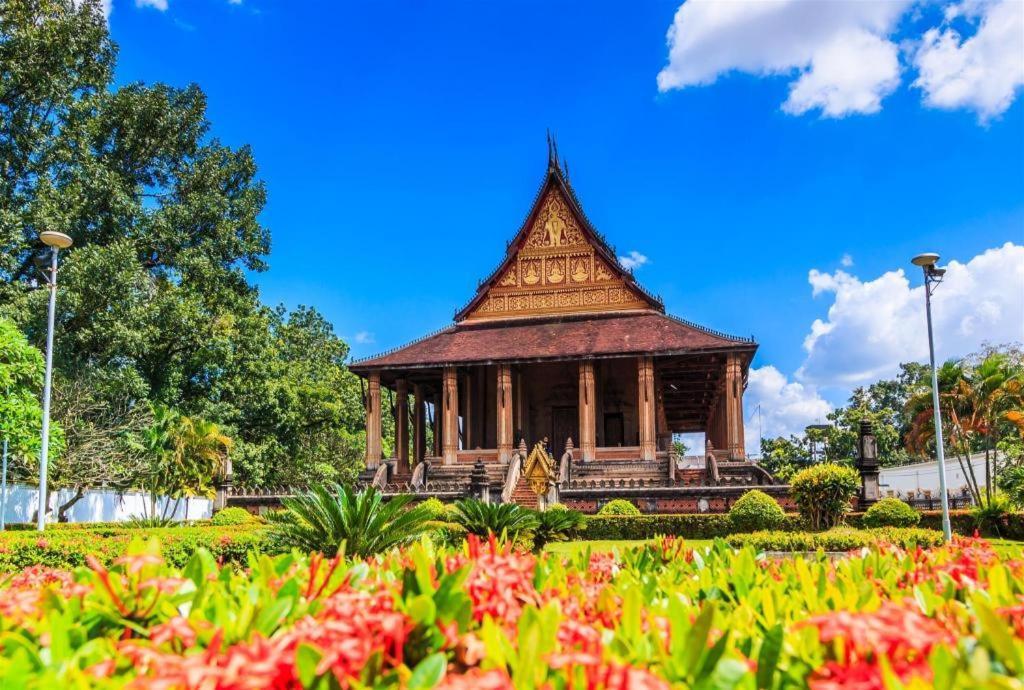 Leuxay Hotel Vientiane Exteriör bild