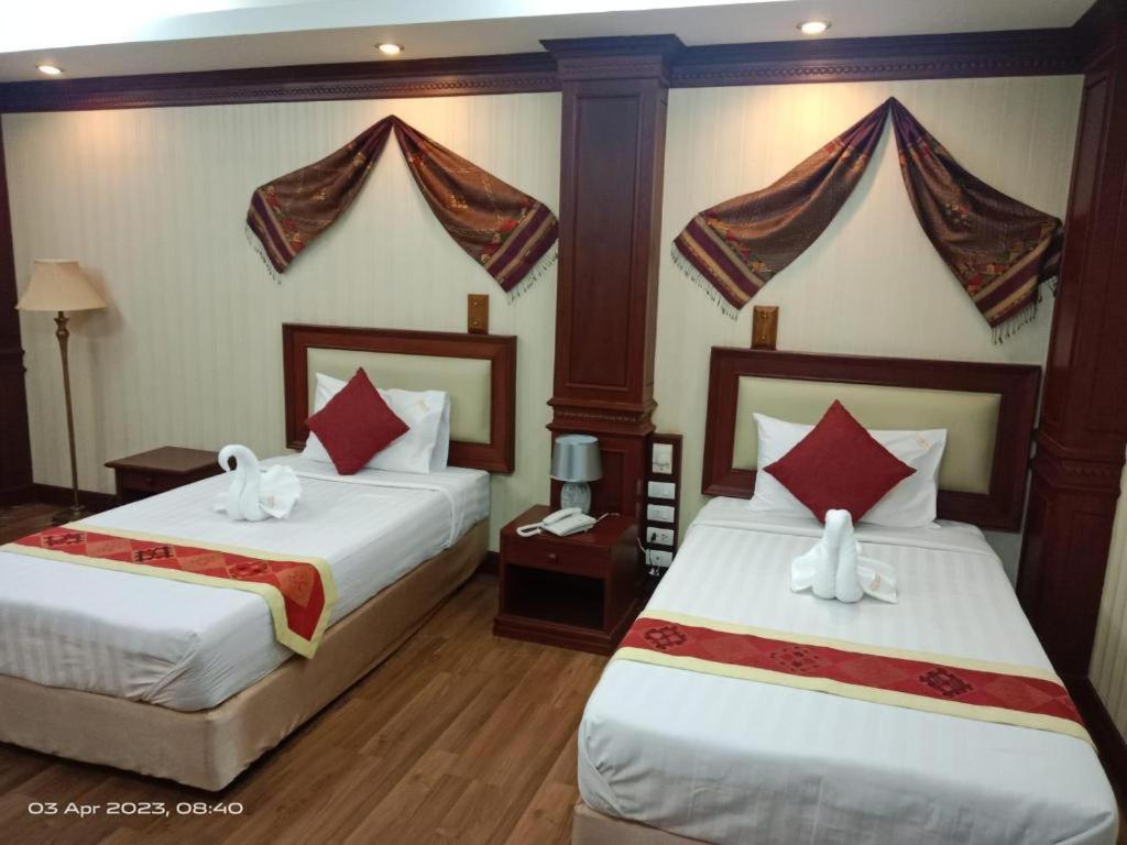 Leuxay Hotel Vientiane Exteriör bild