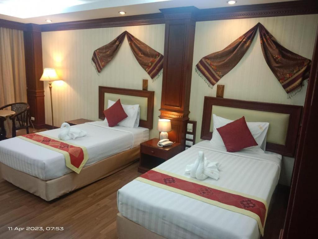 Leuxay Hotel Vientiane Exteriör bild