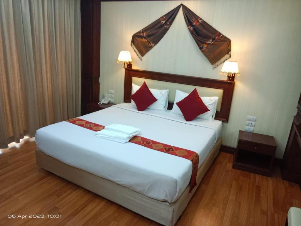 Leuxay Hotel Vientiane Exteriör bild