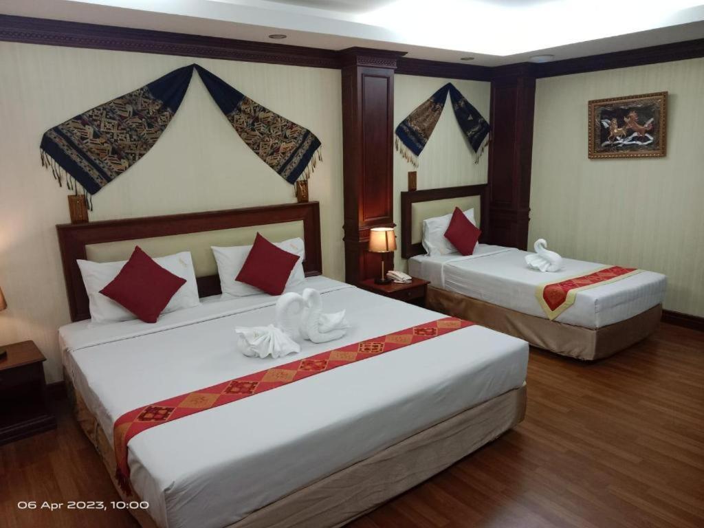 Leuxay Hotel Vientiane Exteriör bild