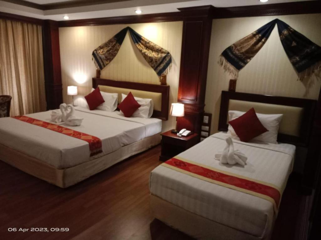 Leuxay Hotel Vientiane Exteriör bild